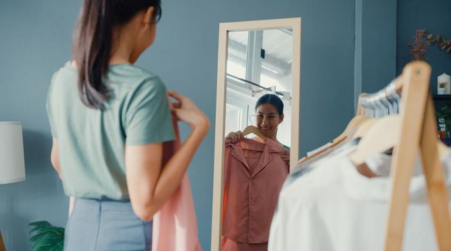 7 Cara Mengenali Orang dengan IQ Tinggi dari Cara Berpakaiannya