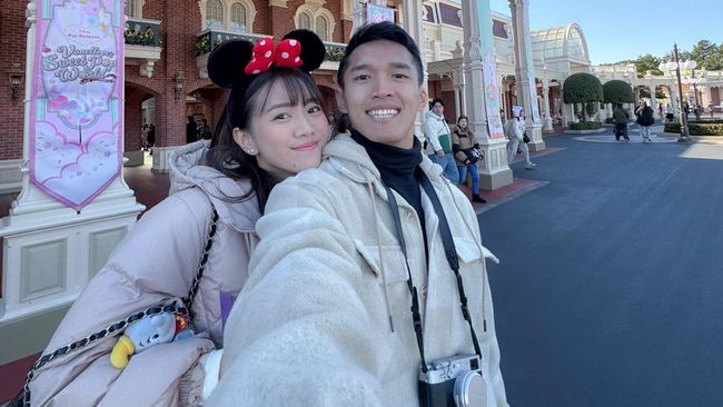 Ucapan Manis Shania untuk Jonatan Cristie yang Ultah